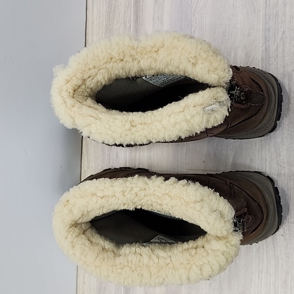 The North Face Womens Quilted Winter Boots Cozy Shearling  Waterproof  Brown 9.5 - Picture 13 of 16